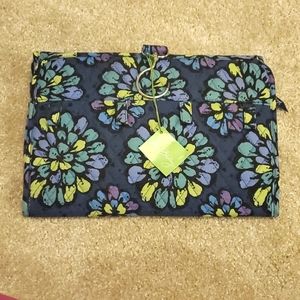 Vera Bradley Keep It Up Organizer - Indigo Blue
